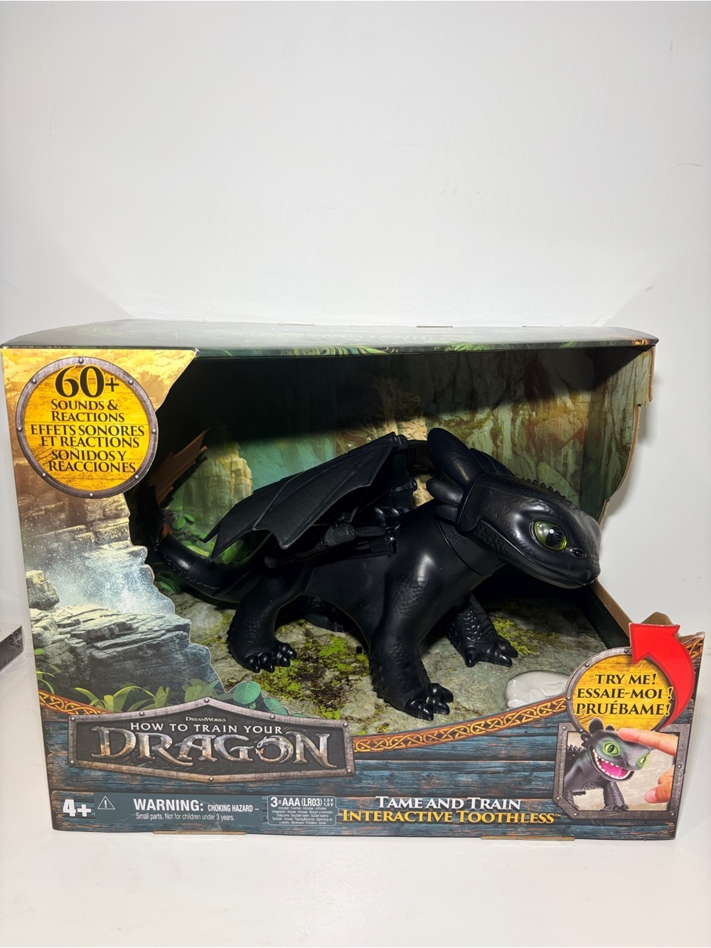 DreamWorks Dragons Toothless Interactive Toy 60 Sounds & Reactions